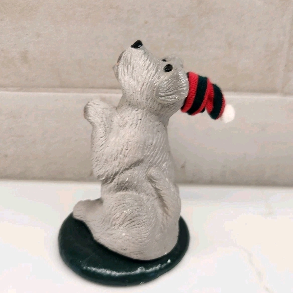 Byers Choice 1986 The Carolers Gray Dog With Striped Hat Vintage